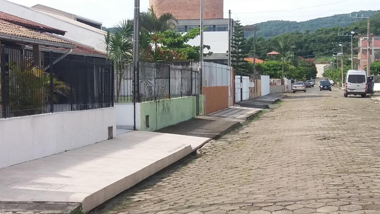 Casa Temporada Beto Carrero Villa Penha  Buitenkant foto