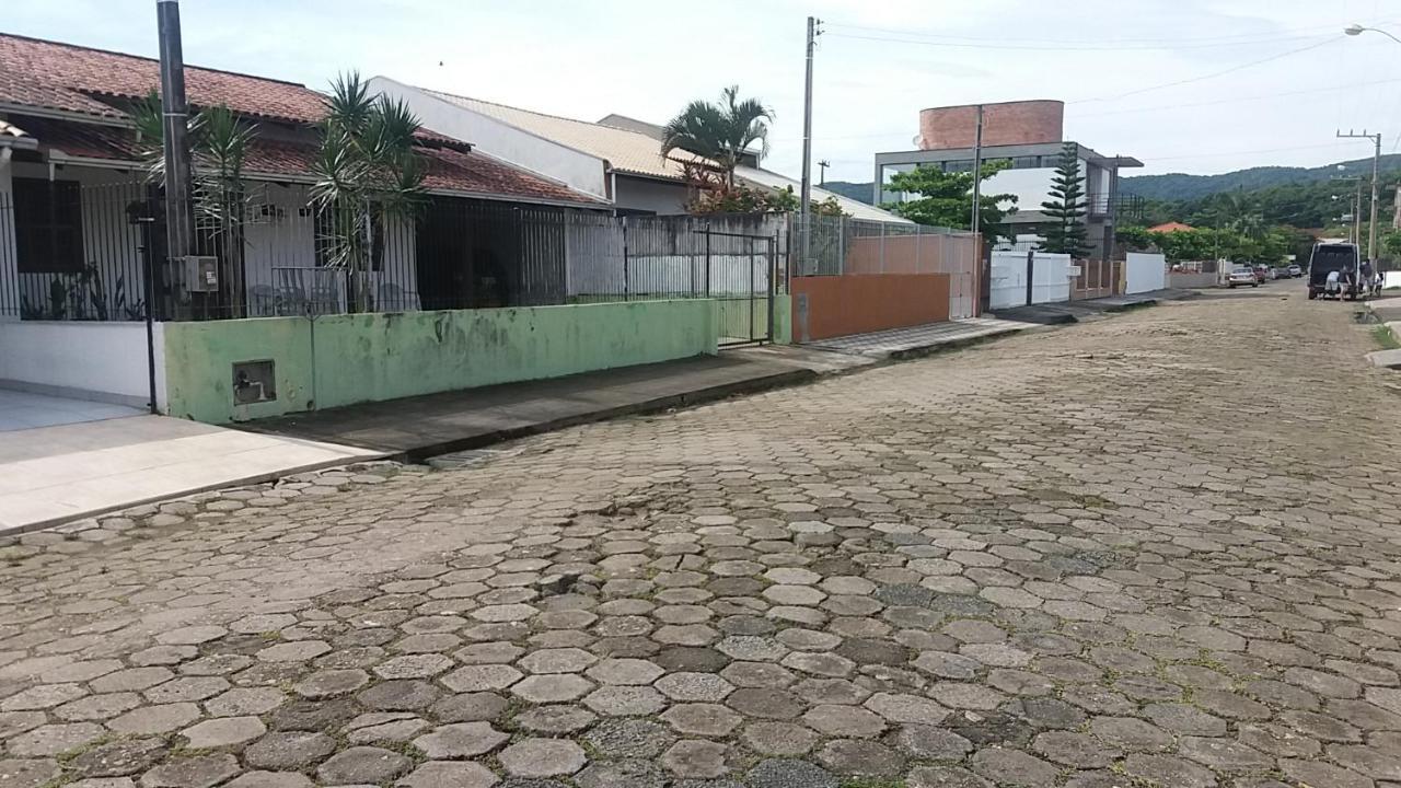 Casa Temporada Beto Carrero Villa Penha  Buitenkant foto
